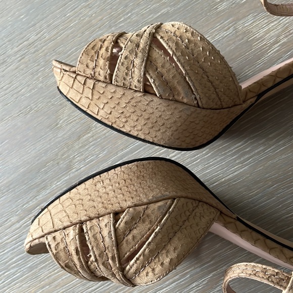 Stuart Weitzman sandals, size 39.5 - Picture 5 of 7